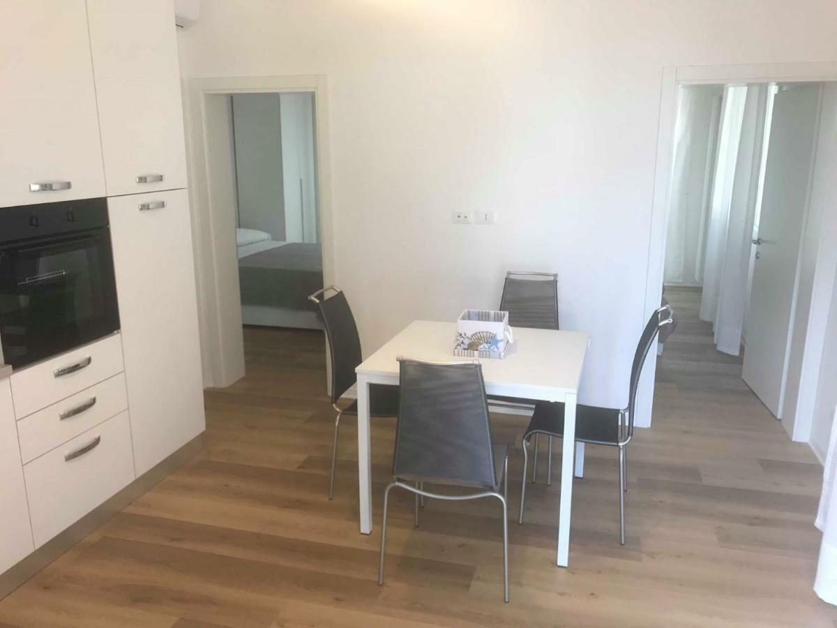 Delta A - Piazza Marina - Vista Mare Villa Lido di Jesolo Buitenkant foto